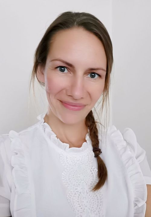 Porträtbild zeigt Frau Julia Schlüsselburg