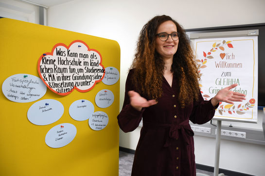 Christin Rothe aus dem Projekt GLEIHHA hat zum Gründungsdialog an die Hochschule Harz eingeladen. Foto: Karoline Klimek