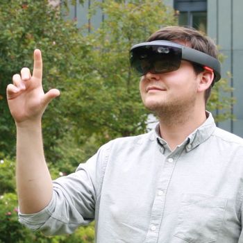 Handbewegung Hololens Thomas Karolczak I Hochschule Harz Application Lab KAT-Netzwerk